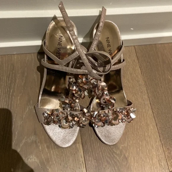 Brand New Nine West Ladies Shoes - Picture 4 of 4